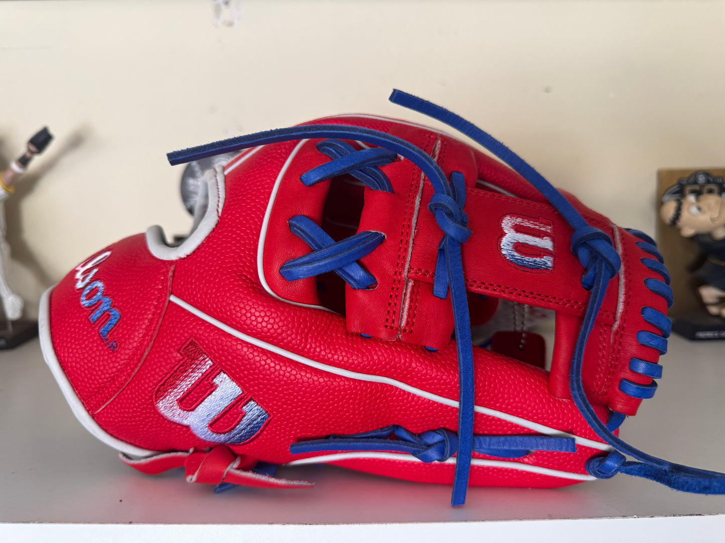 Wilson A2000 1975 11.75” 4th of July Limited Edition