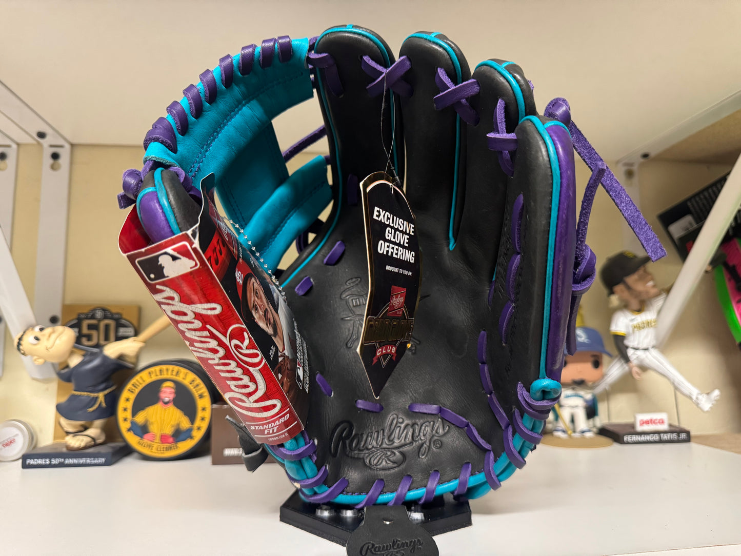 Rawlings Heart of the Hide 11.5” Gold Glove Club Dec. 24’