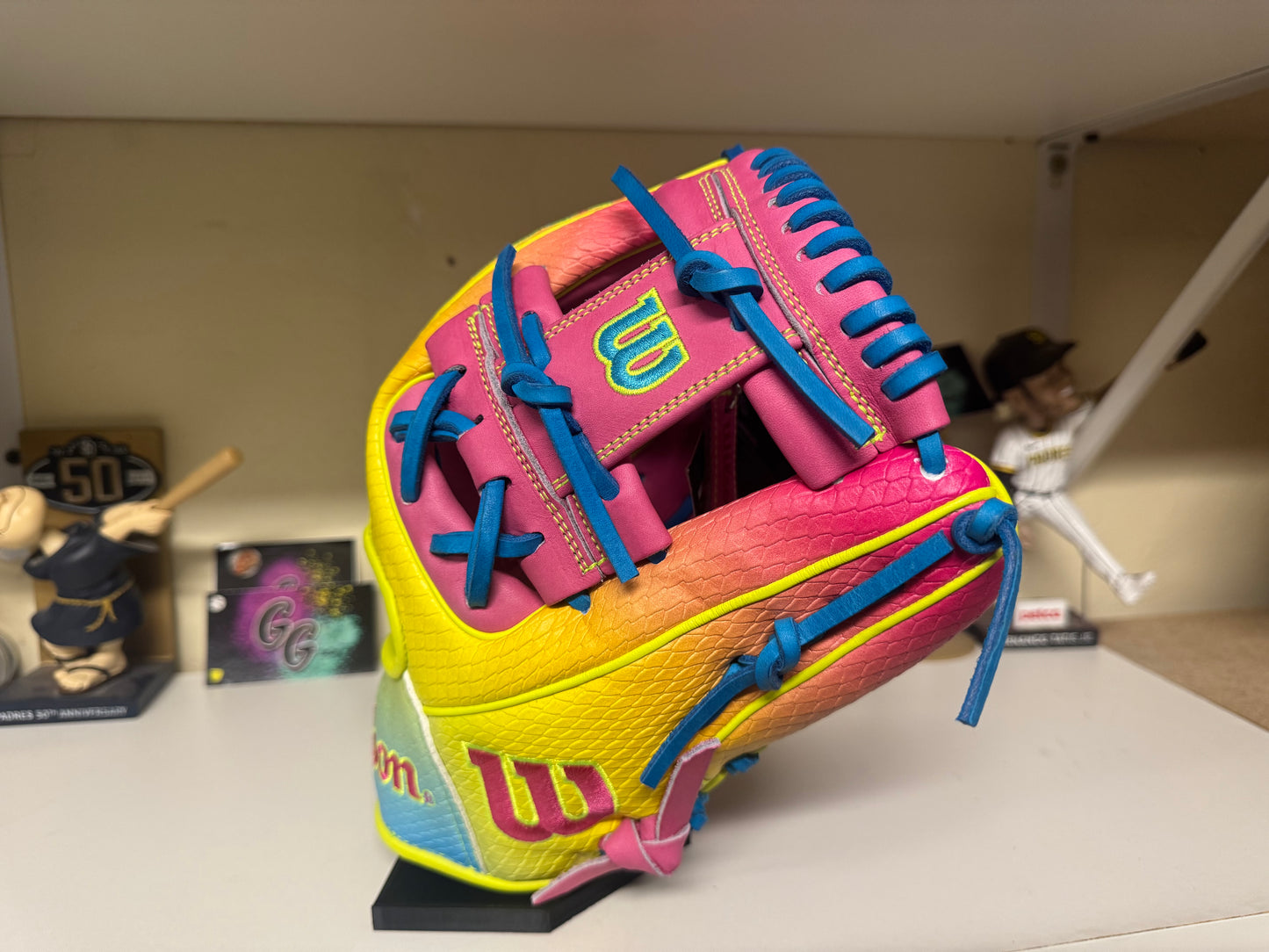 Wilson A2000 1786 Pink Lemonade 11.5” RHT