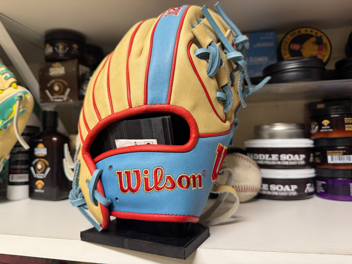 Wilson 11.5" Leadoff Collection 1786 A2K Series Glove