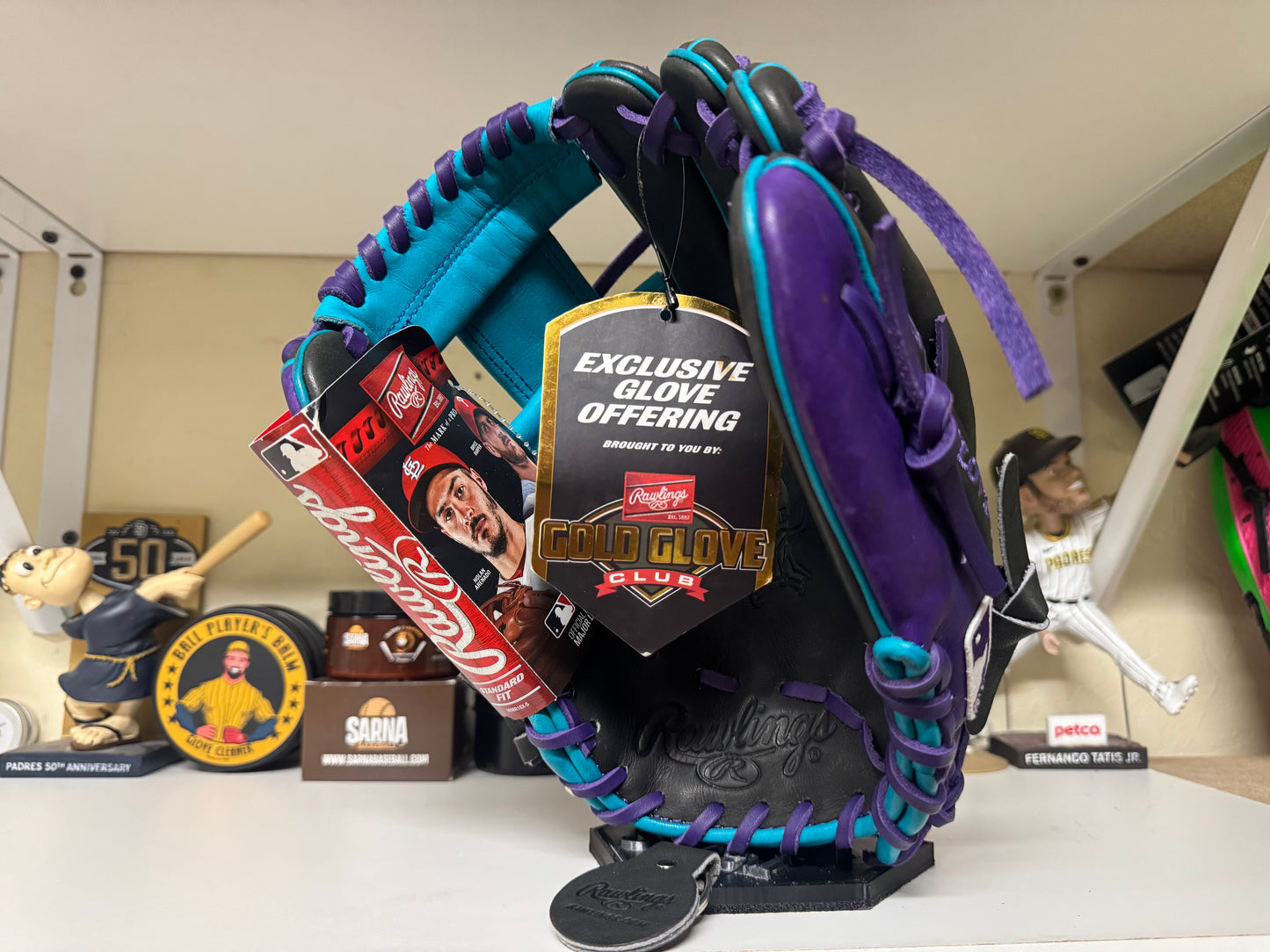 Rawlings Heart of the Hide 11.5” Gold Glove Club Dec. 24’