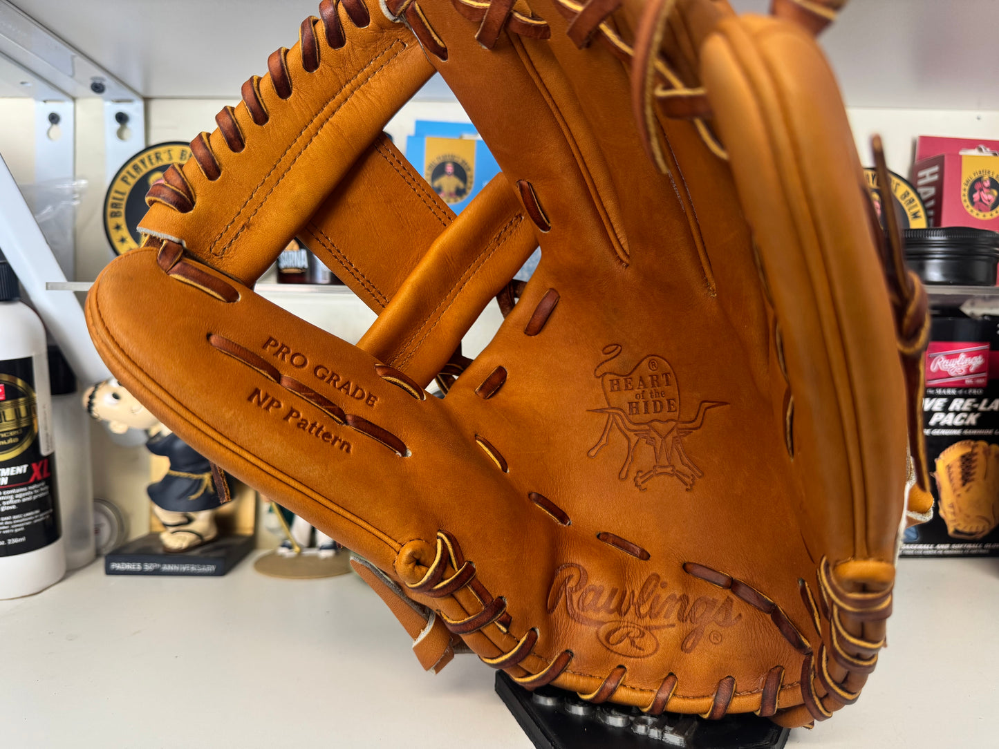 Rawlings Heart of the Hide PRONP5-2 11.75” RHT
