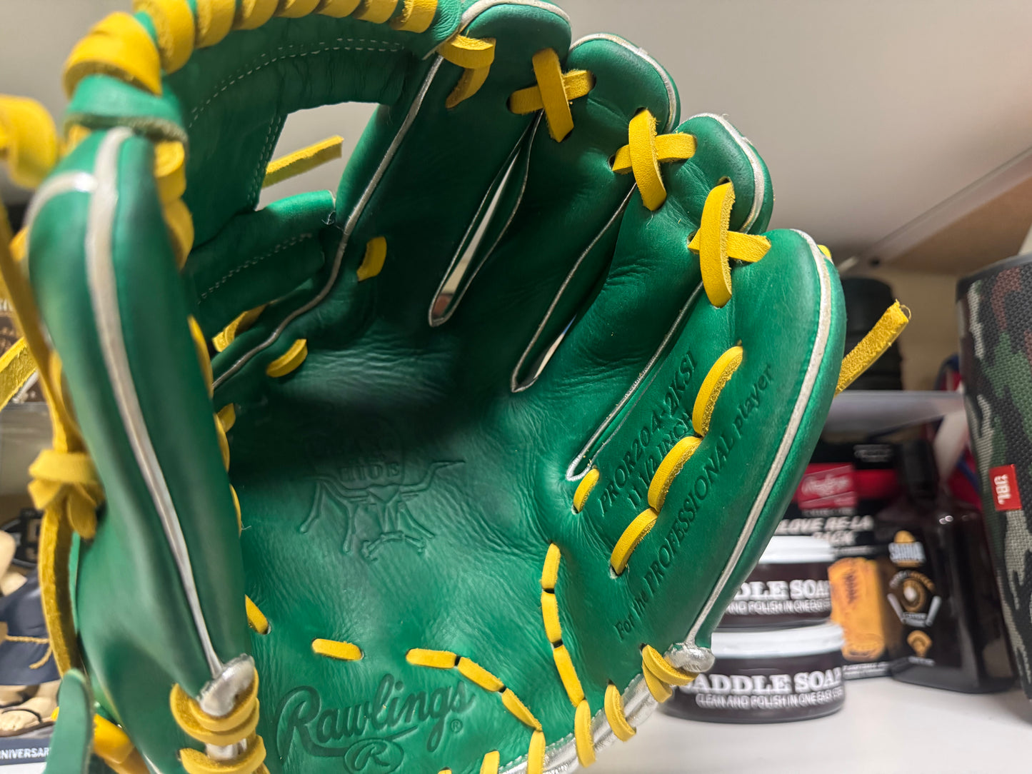 Rawlings Heart of the Hide PRO204 Pattern 11.5” RHT