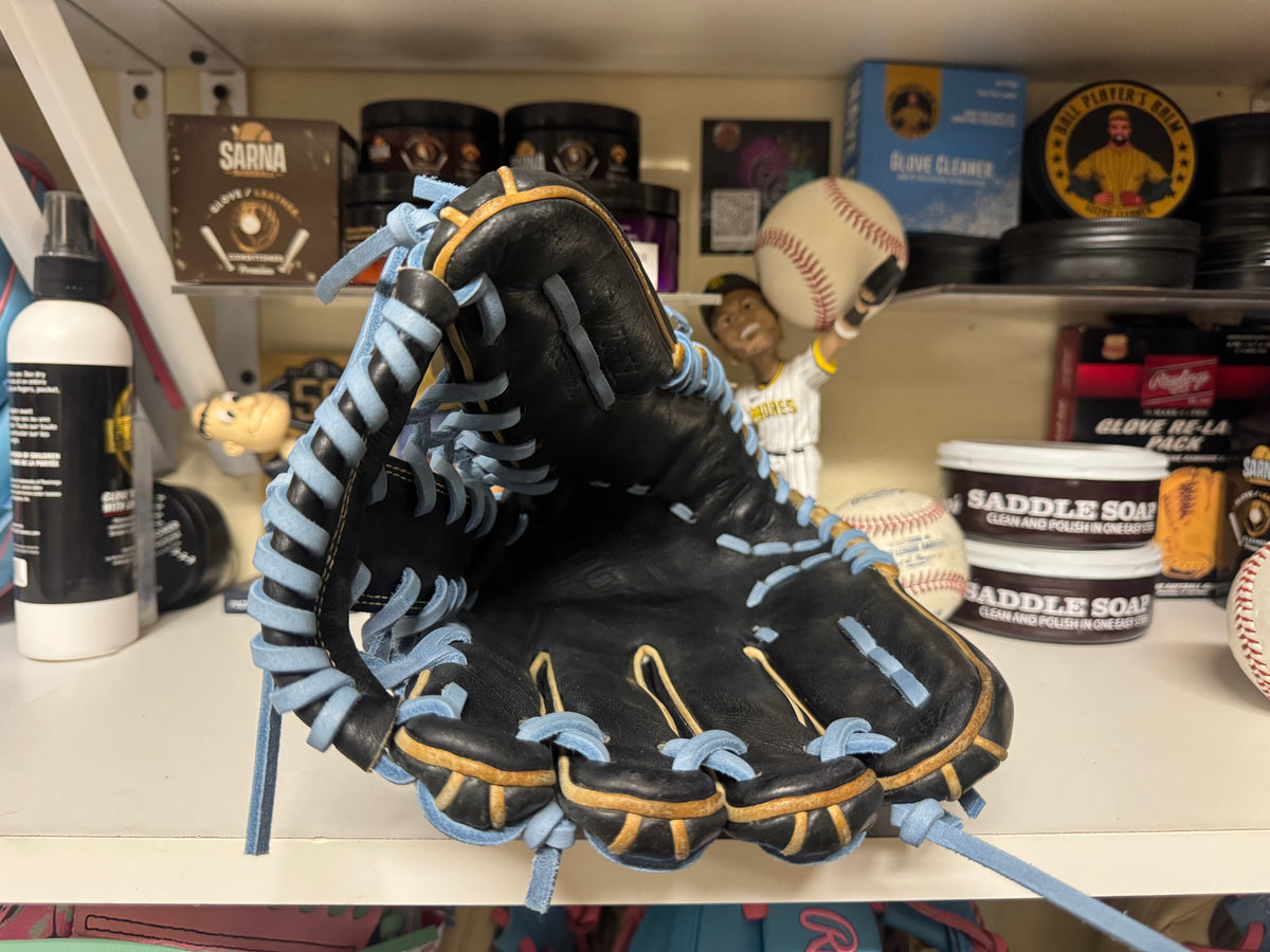 Wilson A2000 KP92 LHT New Laces