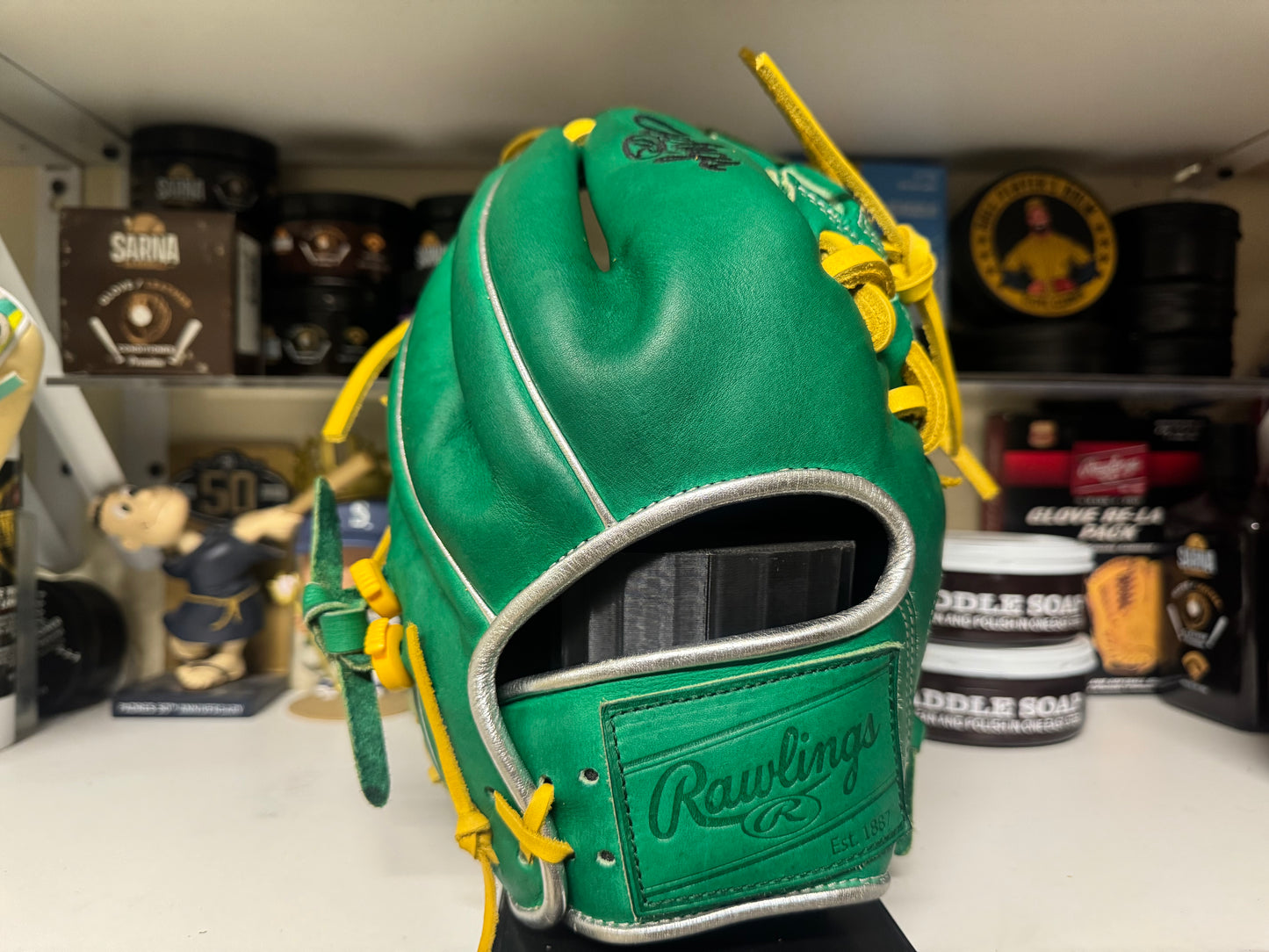 Rawlings Heart of the Hide PRO204 Pattern 11.5” RHT