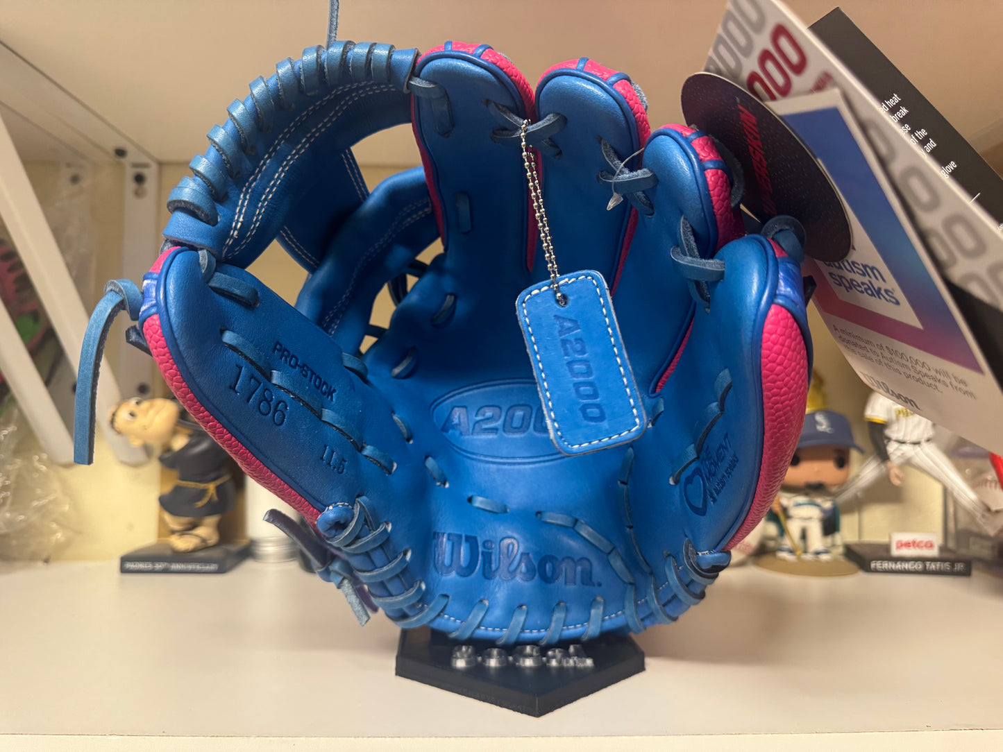 Wilson A2000 1786 11.5” Love the Moments 2025