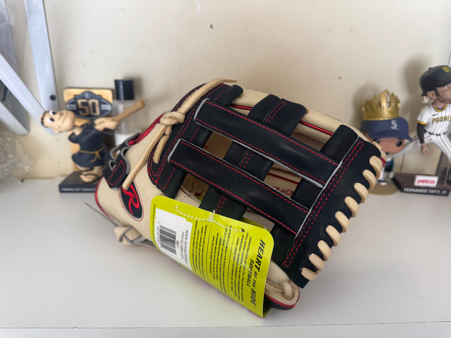 Rawlings Heart of the Hide PRO1275SB-6CN
12.75” RHT