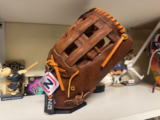 Nokona Walnut Edge 12.75” 2026