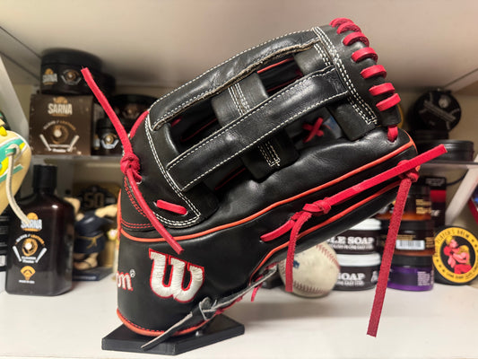 Wilson A2K JS22 Juan Soto Game Spec. 12.75” New Laces