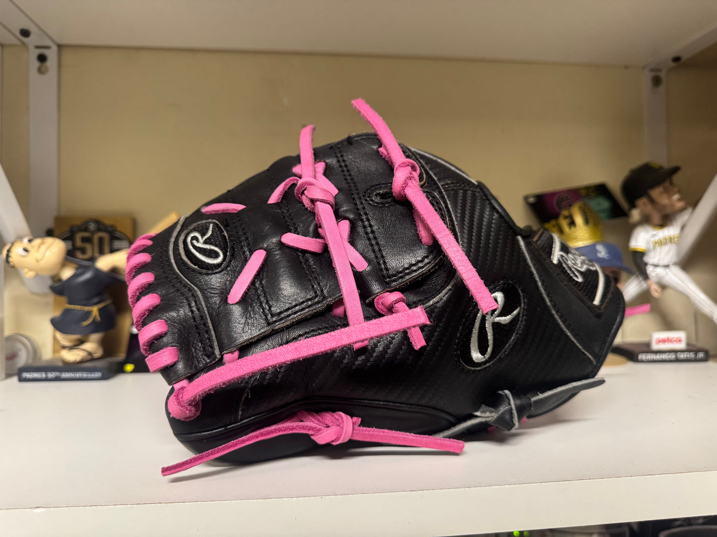 Rawlings Heart of the Hide PRO205–9BCF 11.75” Left Hand Throw.