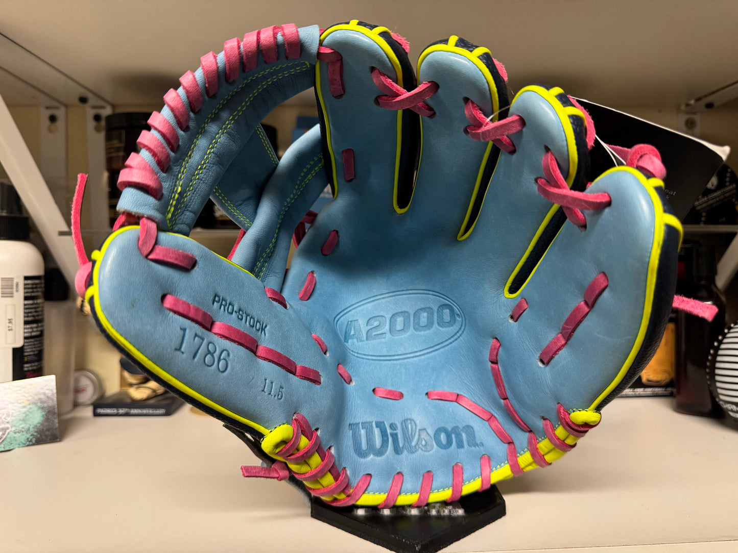 Wilson A2000 1786 11.5” RHT