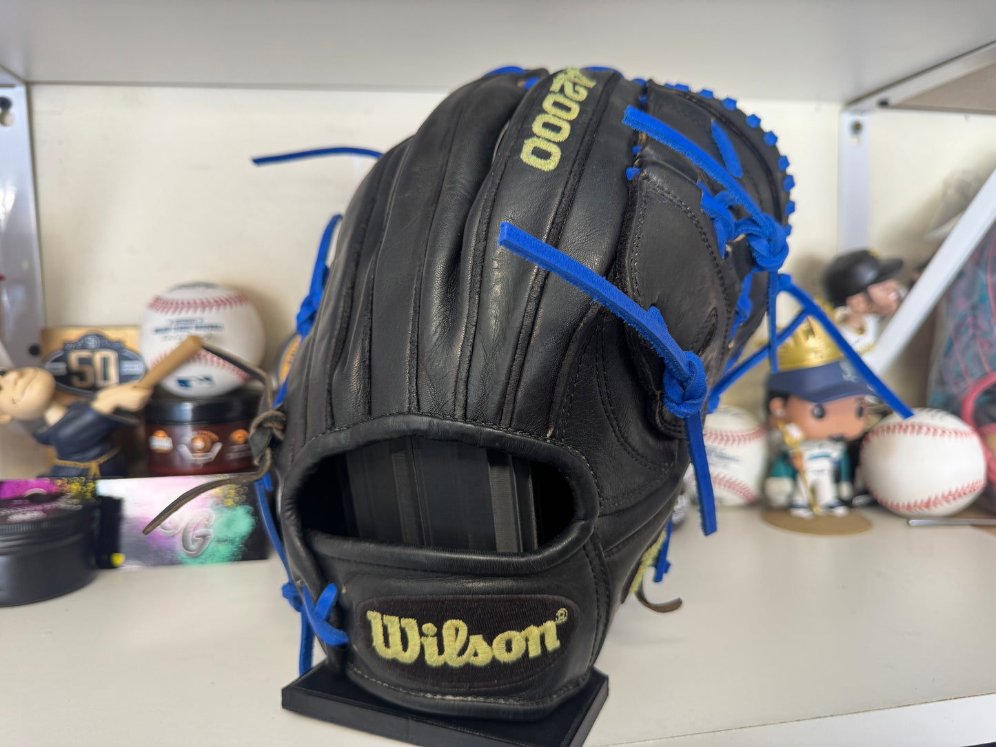 Wilson A2000 CK22 11.75” Clayton Kershaw model