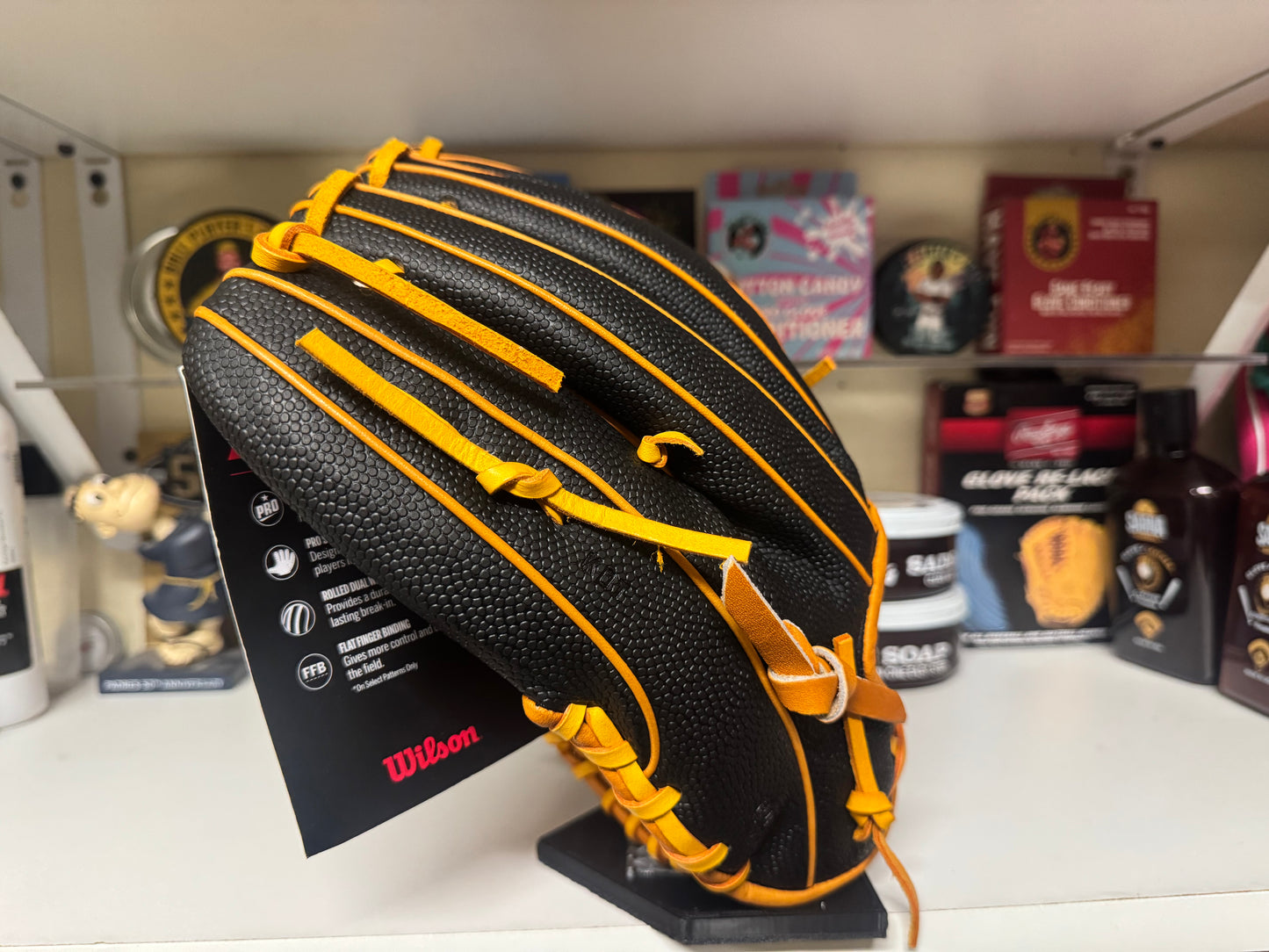 Wilson A2000 G5 11.75” Oct. 2021 GOTM Jake Cronenworth Model