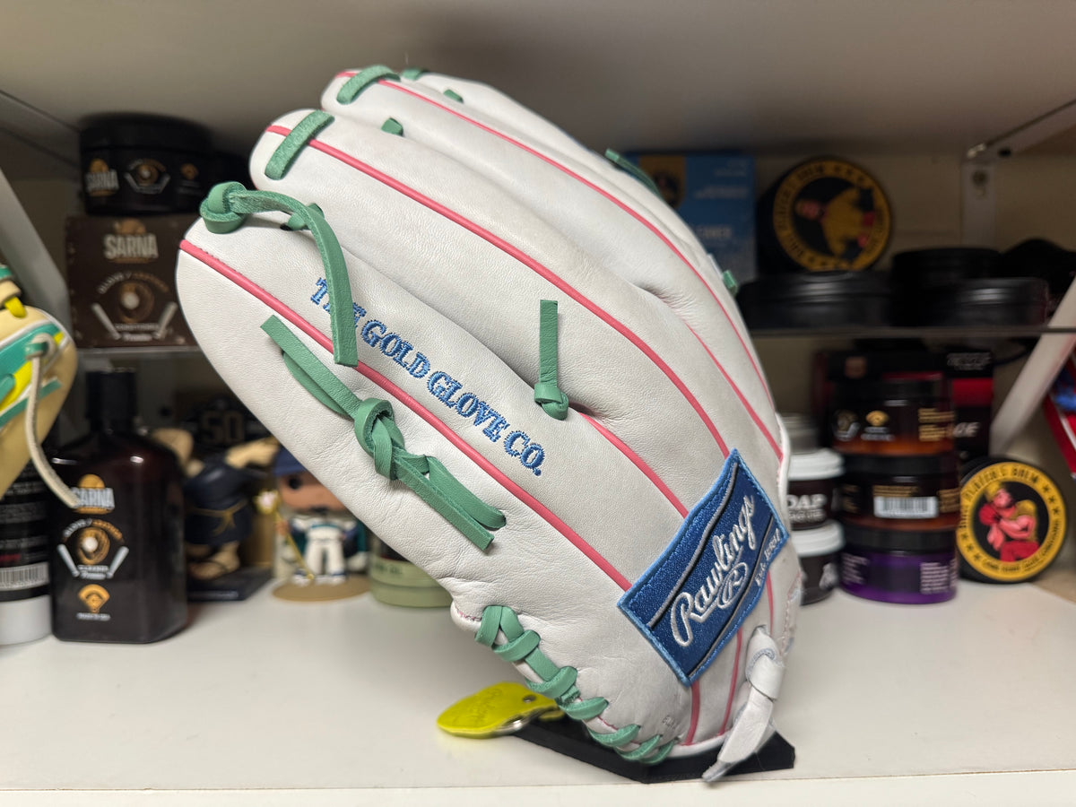 Rawlings Heart of the Hide 12.5” Fastpitch Series