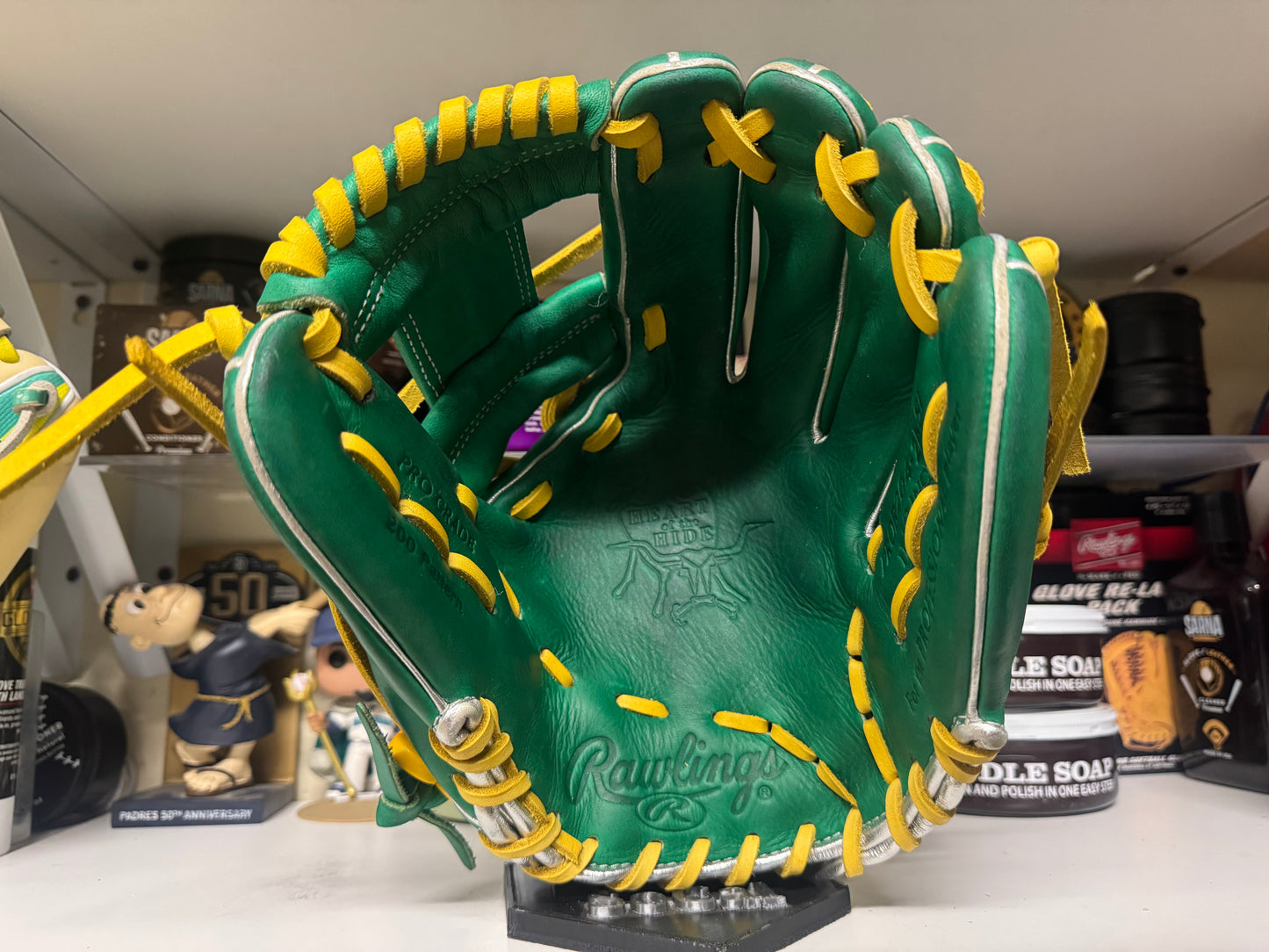 Rawlings Heart of the Hide PRO204 Pattern 11.5” RHT