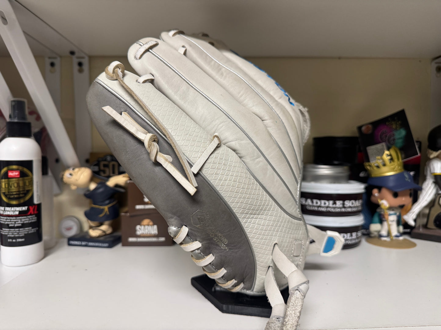 Easton Ghost Tournament Elite 11.75” - almost new