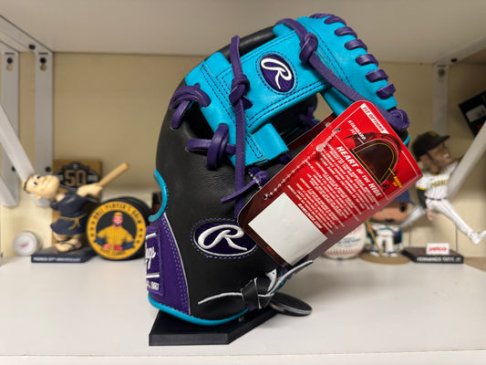 Rawlings Heart of the Hide 11.5” Gold Glove Club Dec. 24’