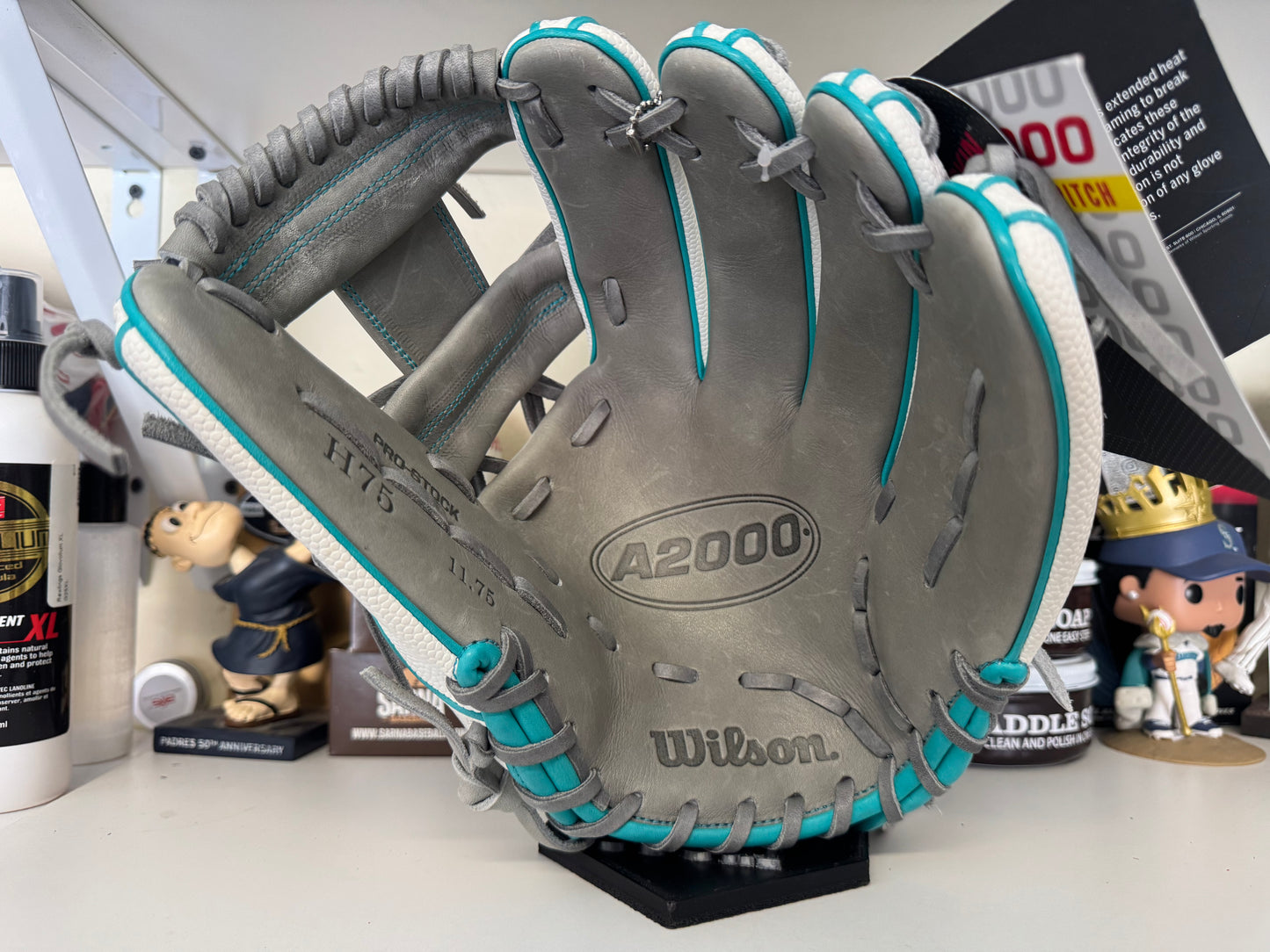 Wilson A2000 H75 11.75” RHT Fastpitch Model