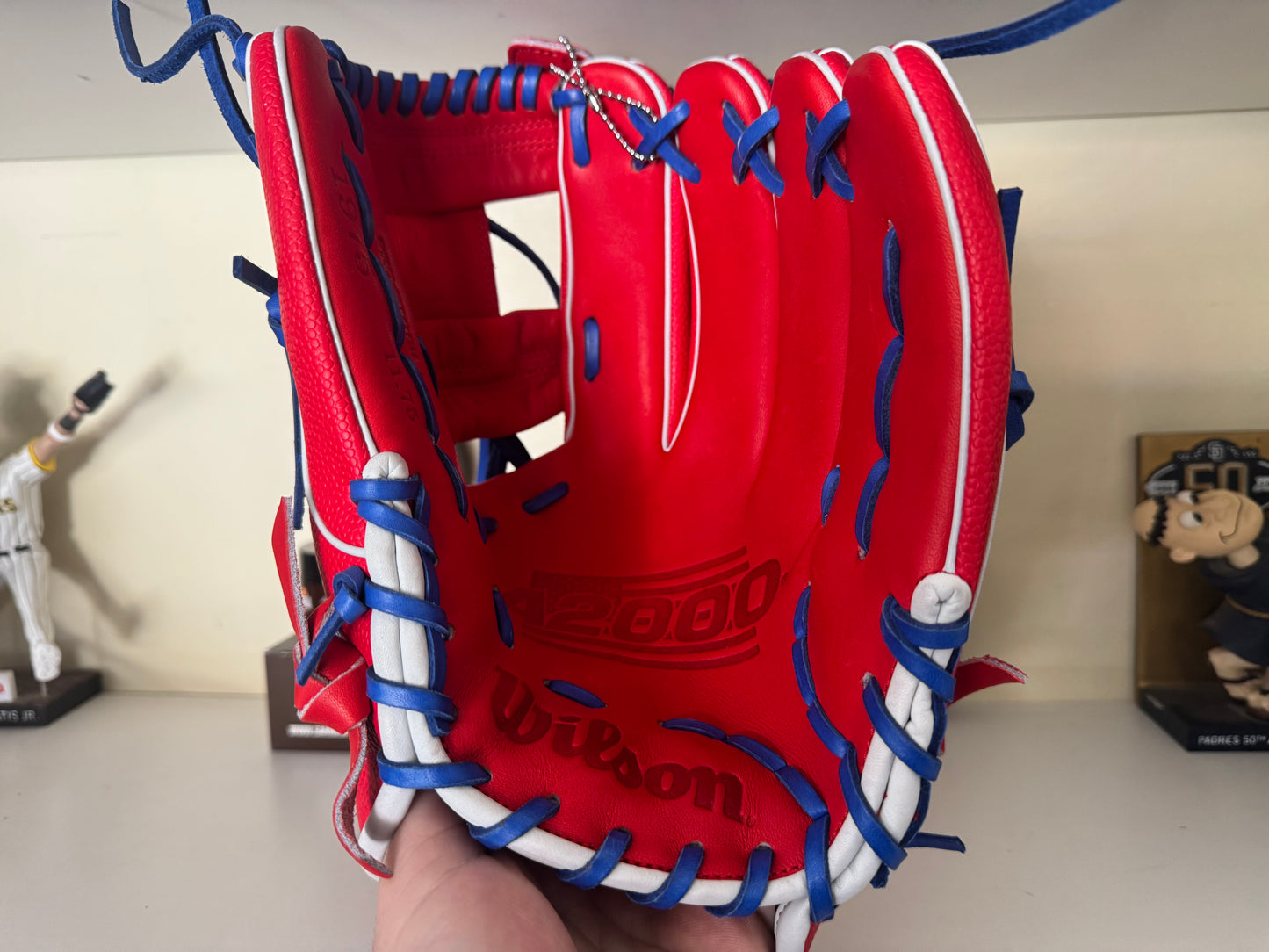 Wilson A2000 1975 11.75” 4th of July Limited Edition