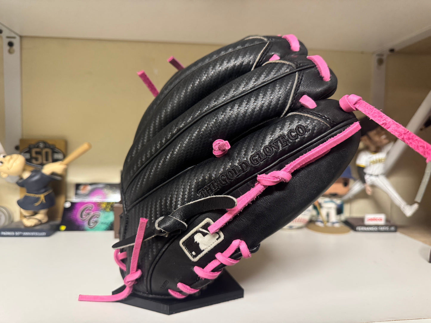 Rawlings Heart of the Hide PRO205–9BCF 11.75” Left Hand Throw.