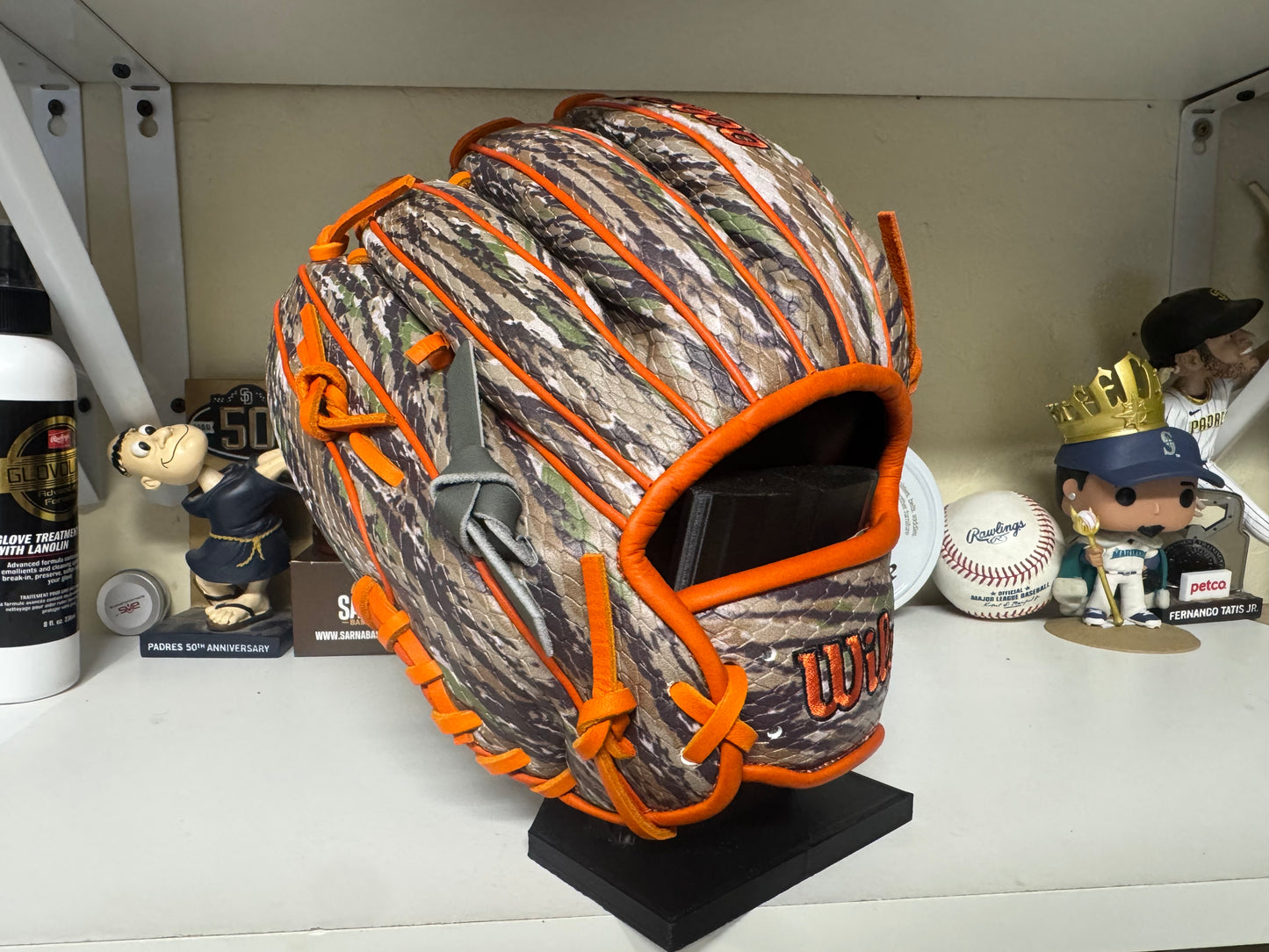 Wilson A2000 GH2 11.75” RHT