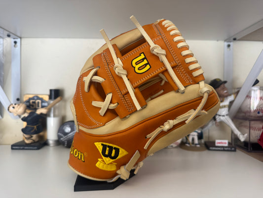 Wilson A2K MC26 11.75” RHT