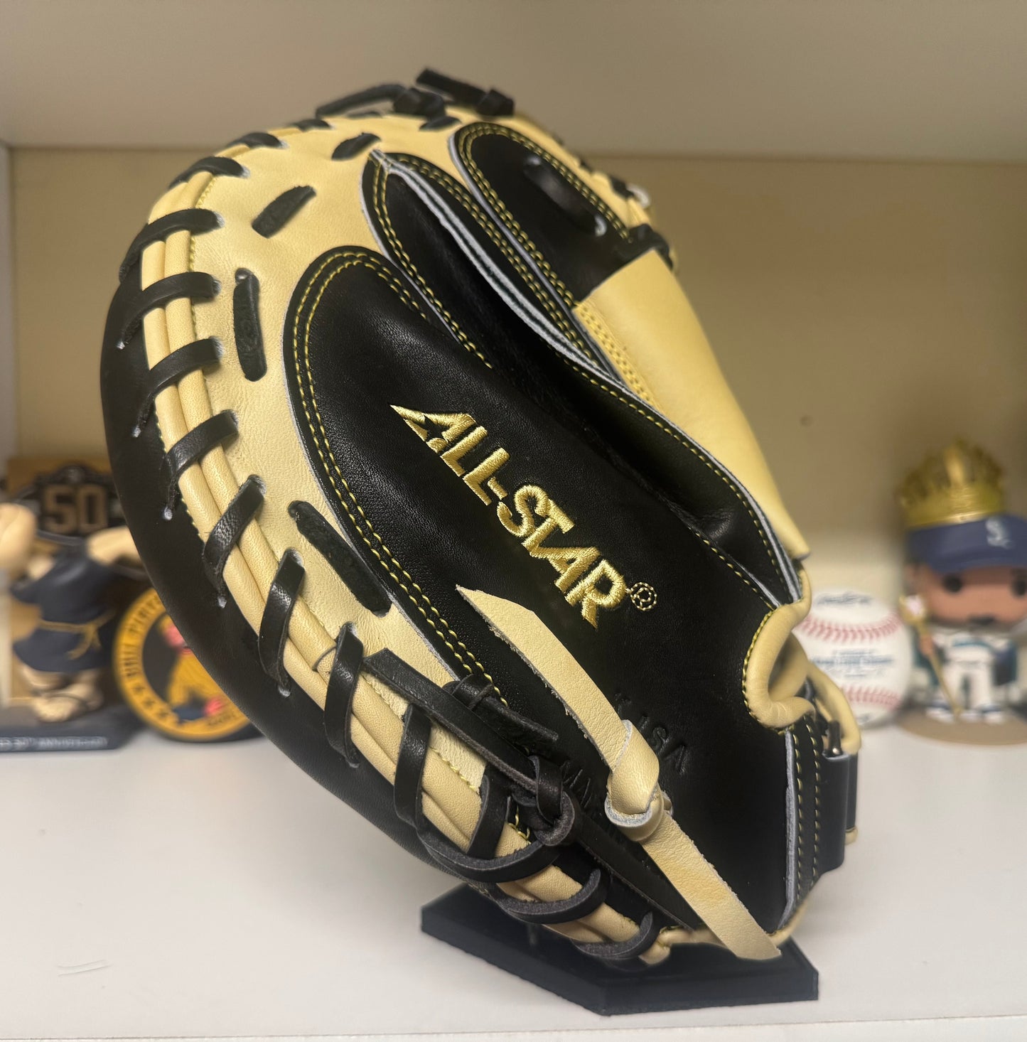 All Star Pro Elite Catchers Mitt CM3000SBT