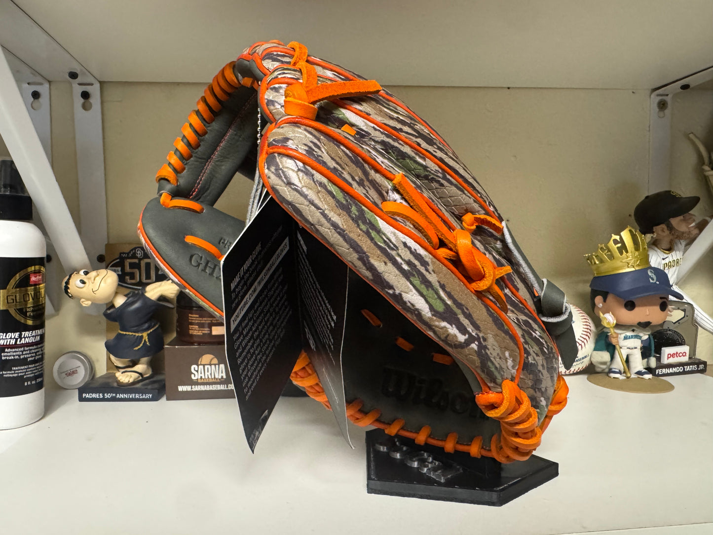 Wilson A2000 GH2 11.75” RHT