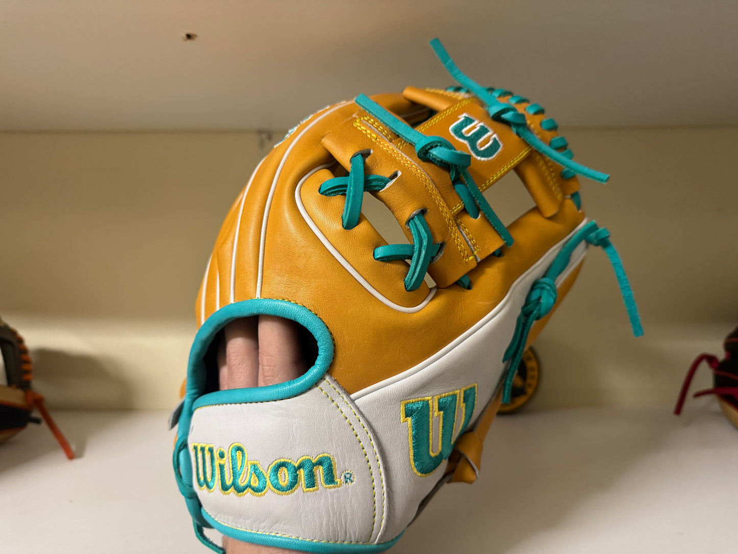 Wilson A2000 1786 11.5” “Peachy” Limited edition