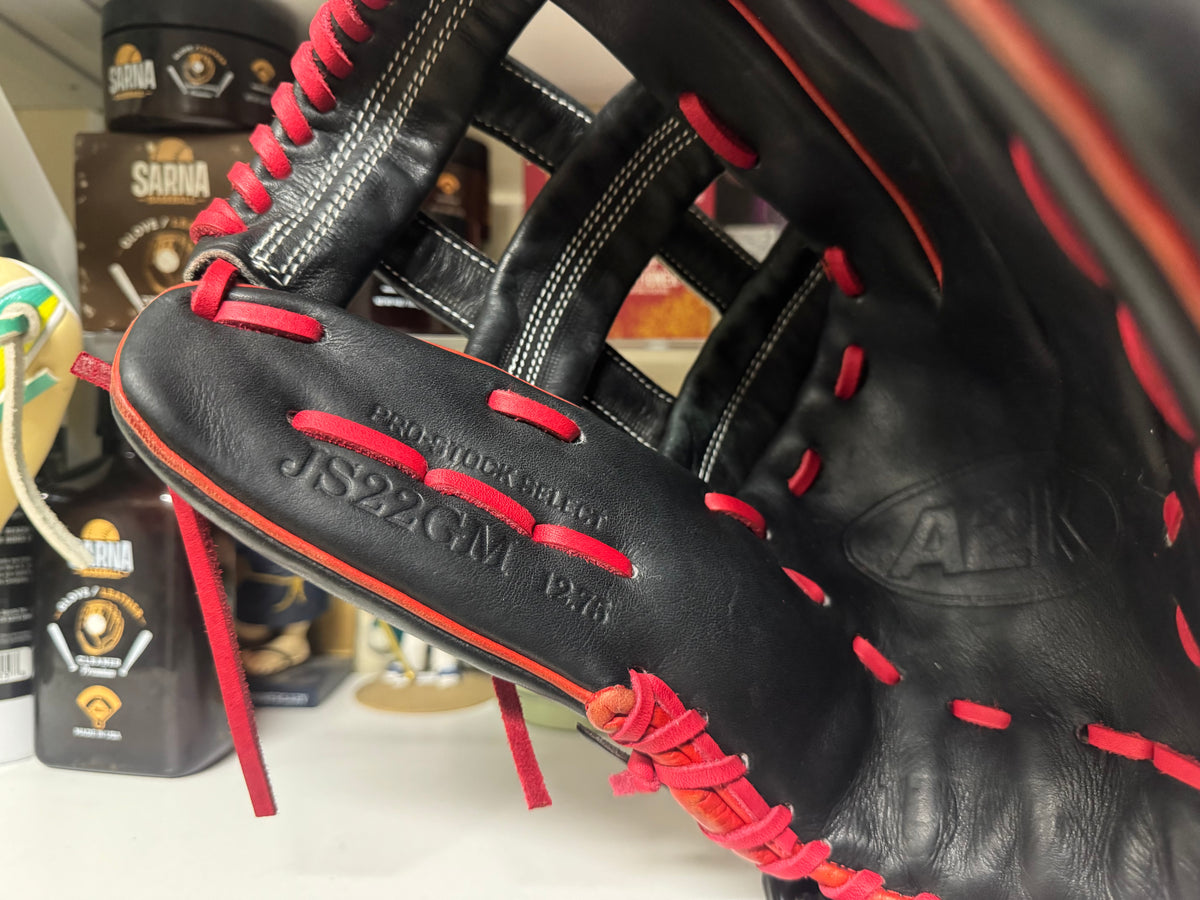 Wilson A2K JS22 Juan Soto Game Spec. 12.75” New Laces