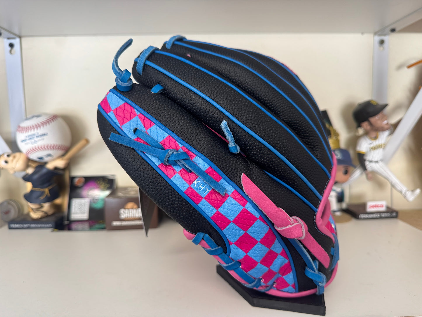 Wilson A2000 Pottstown Edition 1786 11.5” RHT