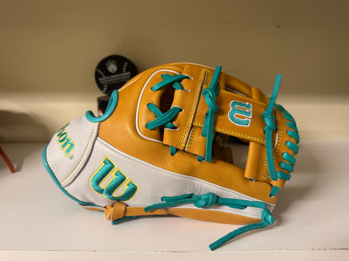 Wilson A2000 1786 11.5” “Peachy” Limited edition