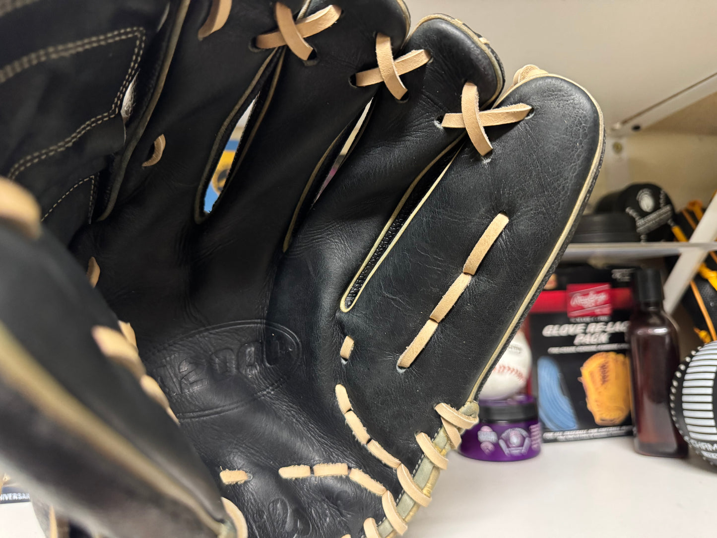 Wilson A2000 12” B2 Righty