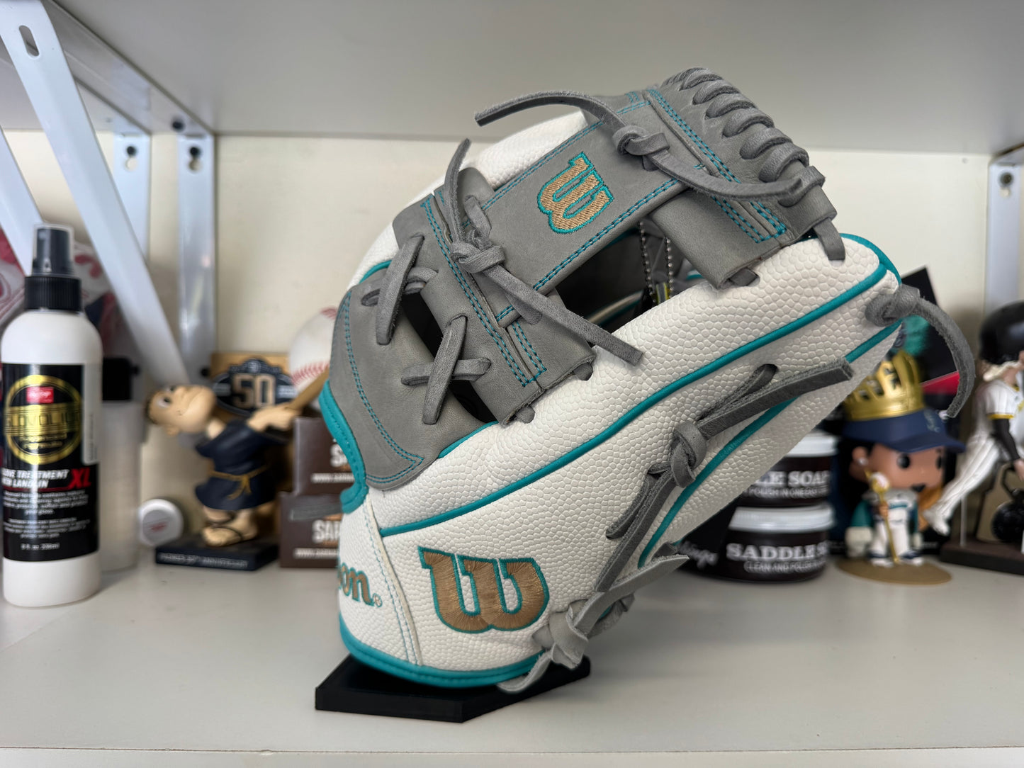 Wilson A2000 H75 11.75” RHT Fastpitch Model