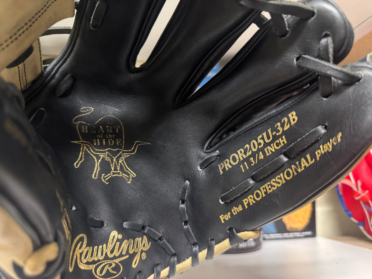 Rawlings Heart of the Hide PROR205U-32B 11.75” Righty