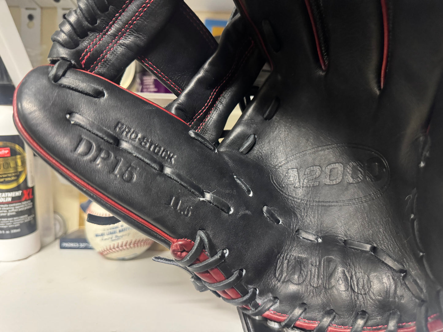 Wilson A2000 DP15 11.5” RHT