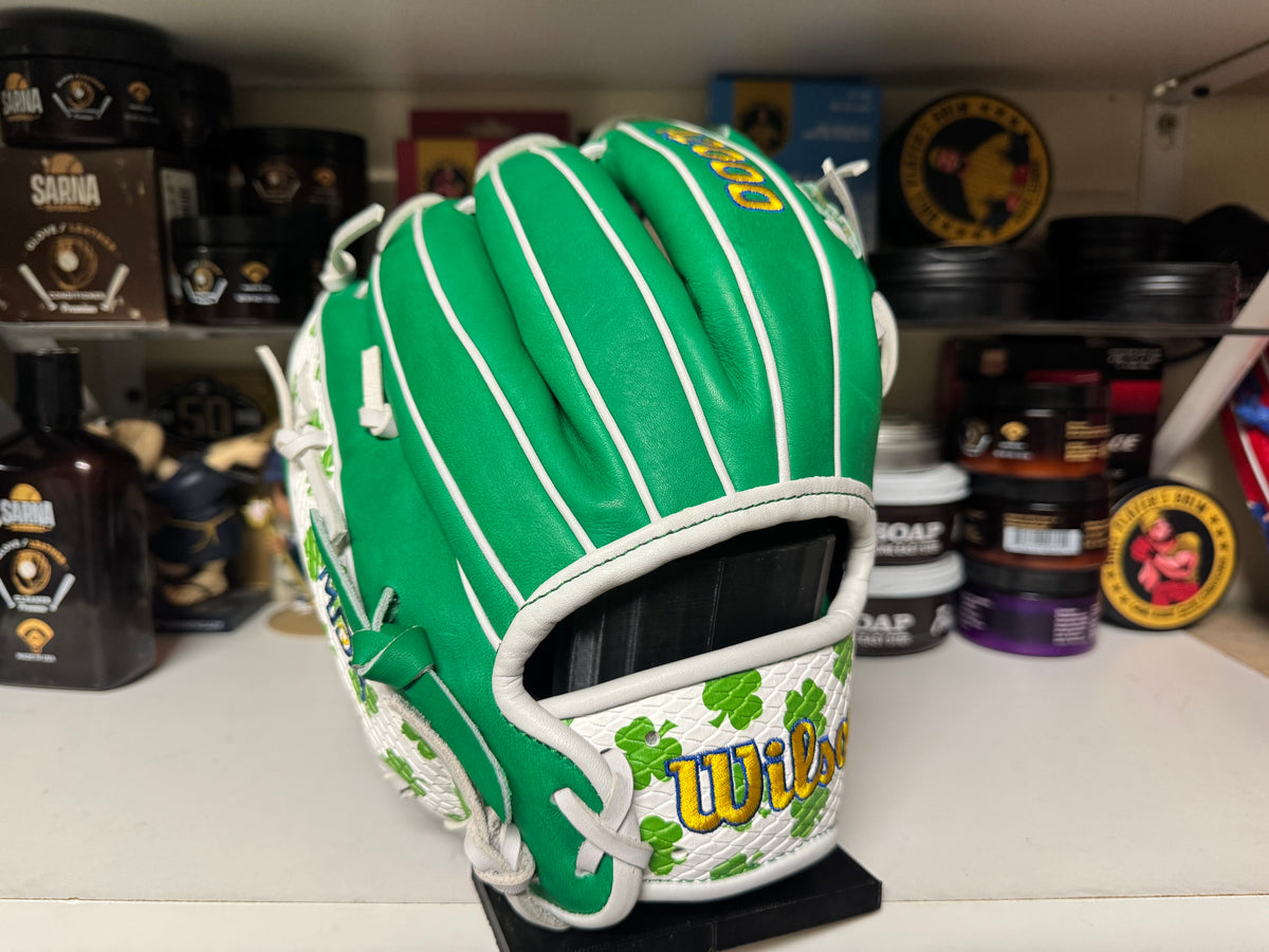 MDA Shamrocks A2000 1786 11.5” Infield Baseball Glove