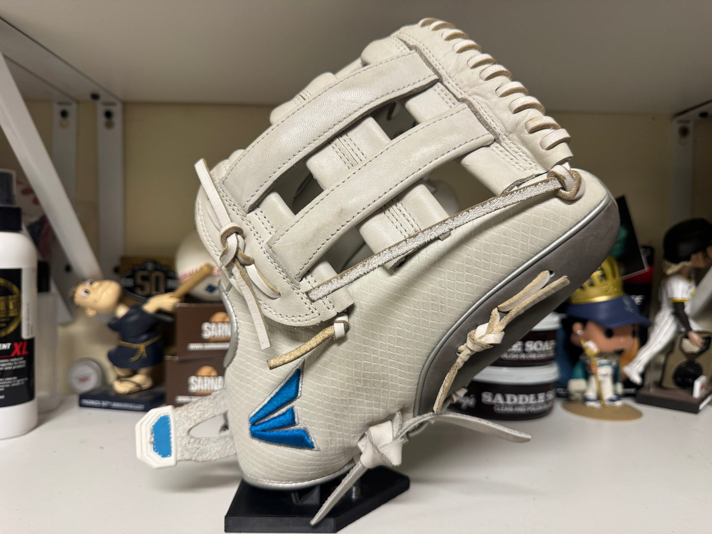 Easton Ghost Tournament Elite 11.75” - almost new