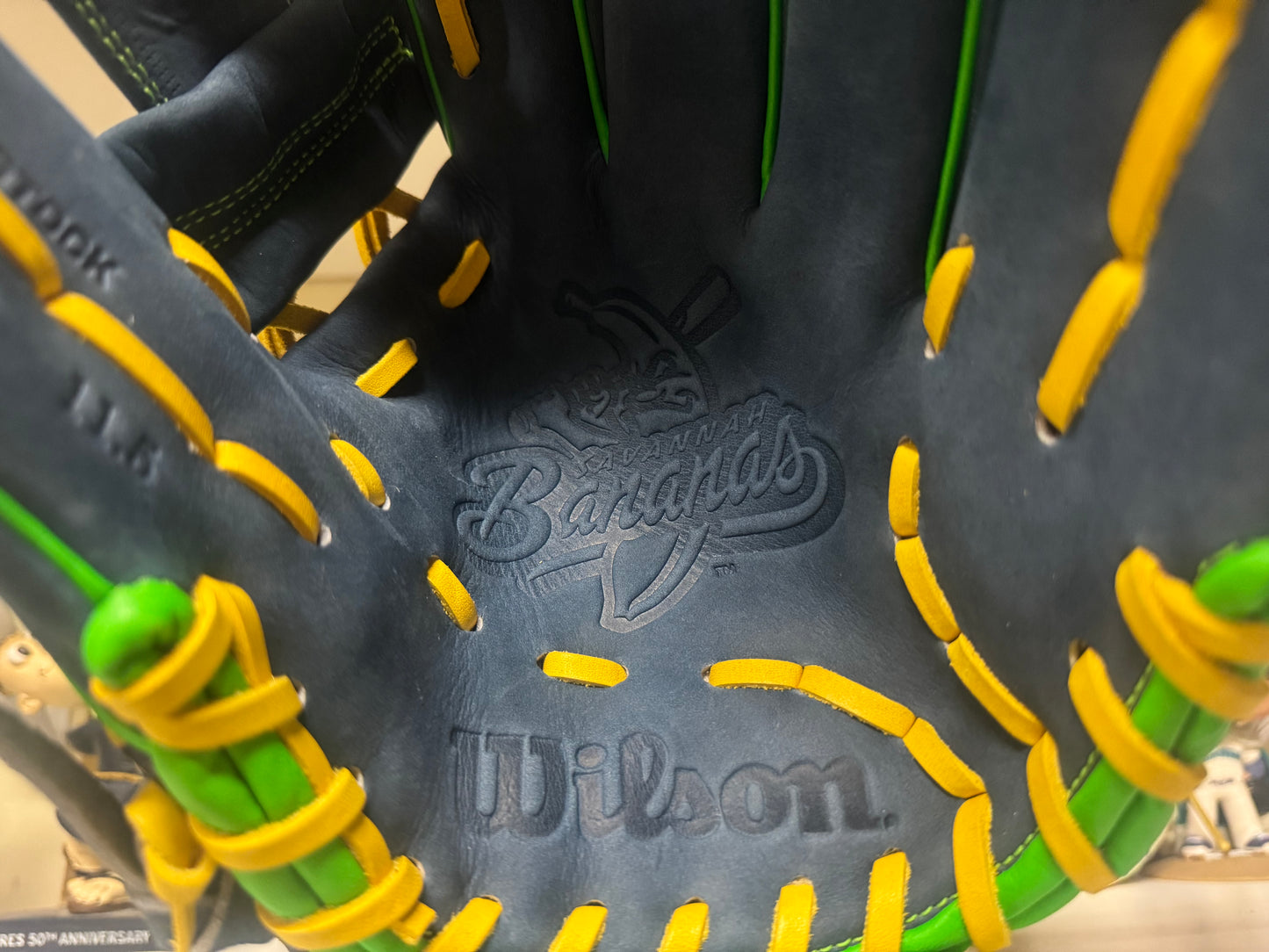 Wilson A2000 1786 Savannah Bananas Hawaiian Tropical Limited Edition