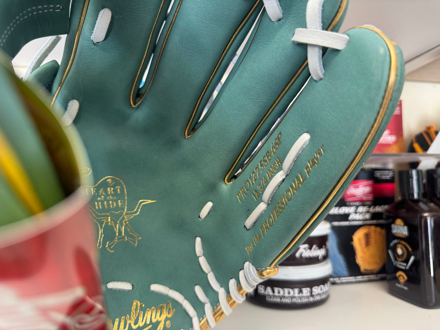 Rawlings Heart of the Hide PRO1275SB-6SP 12.75”