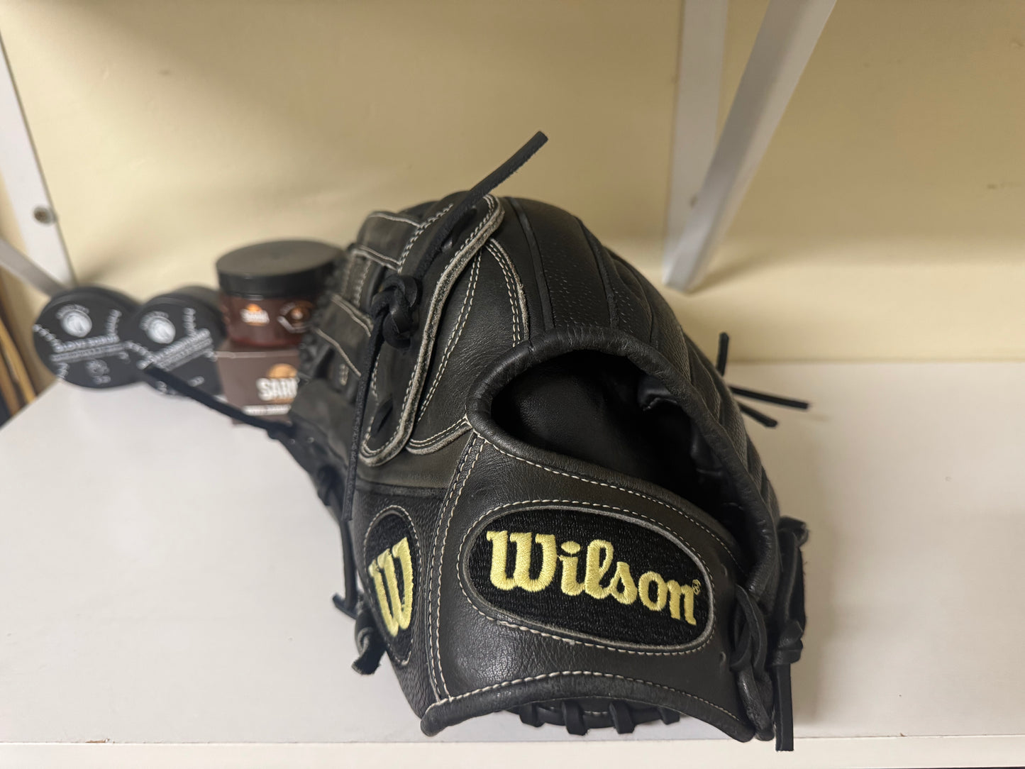 Wilson A2000 LHT 12.75” in great condition