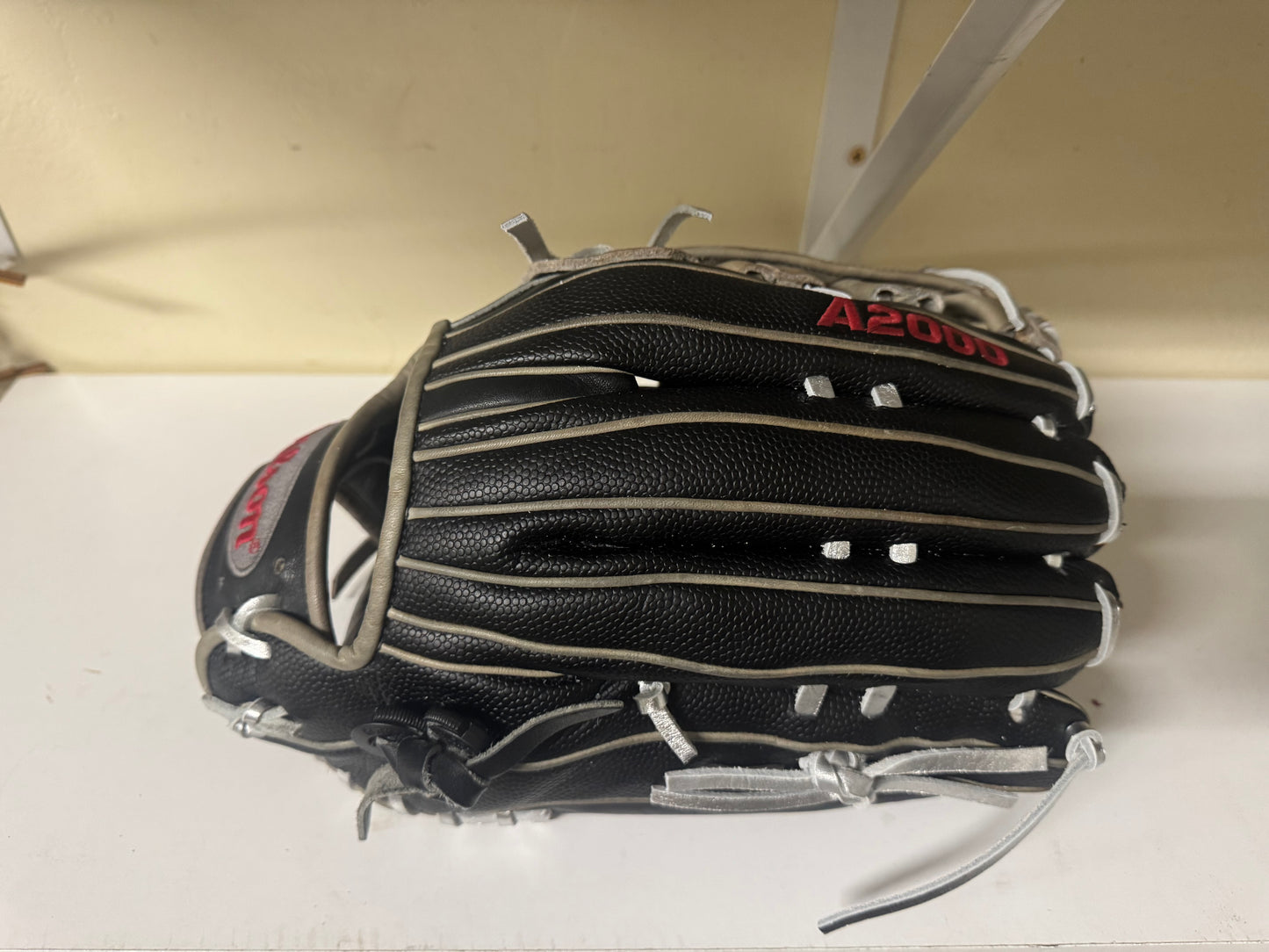 Wilson A2000 13.5” 135SS LHT